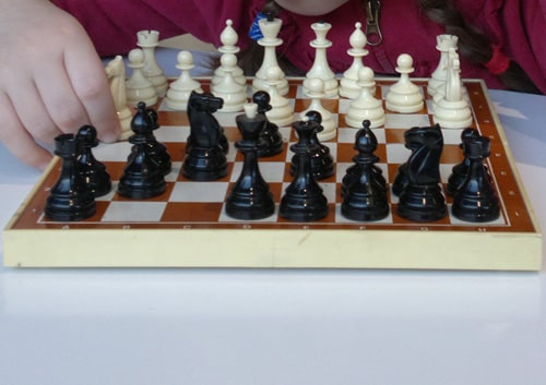 шахматы играет с 5 лет