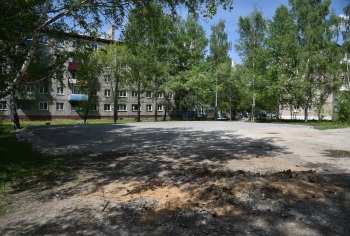 Волейбольная площадка на Бачатском